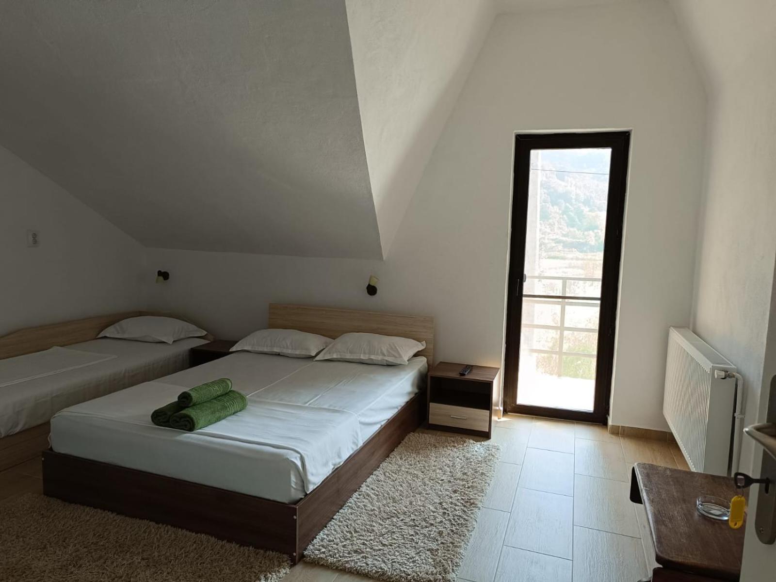 Casa Colt De Rai Apartment Ogradena Bagian luar foto